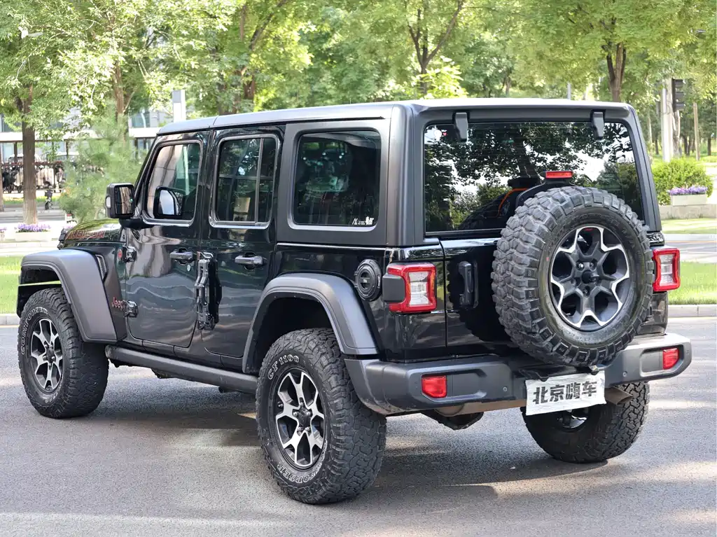 Jeep Wrangler 2022 — фото 7