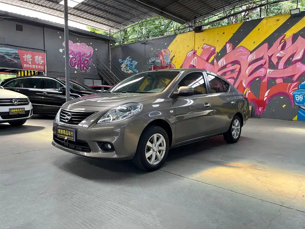 Nissan Sunny 2011 — фото 1