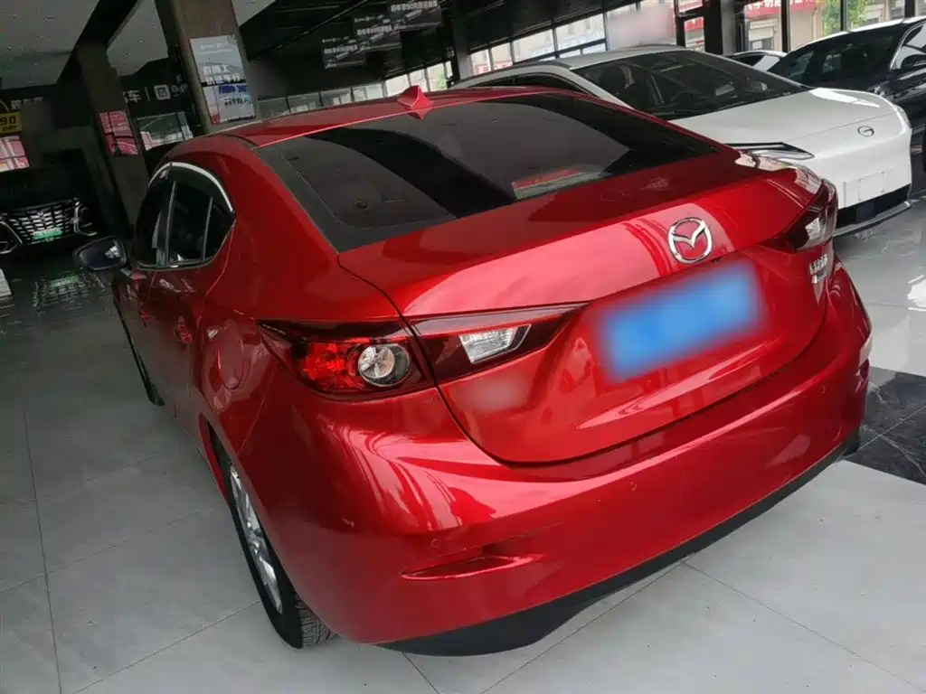 Mazda 3 Axela 2019 — фото 5