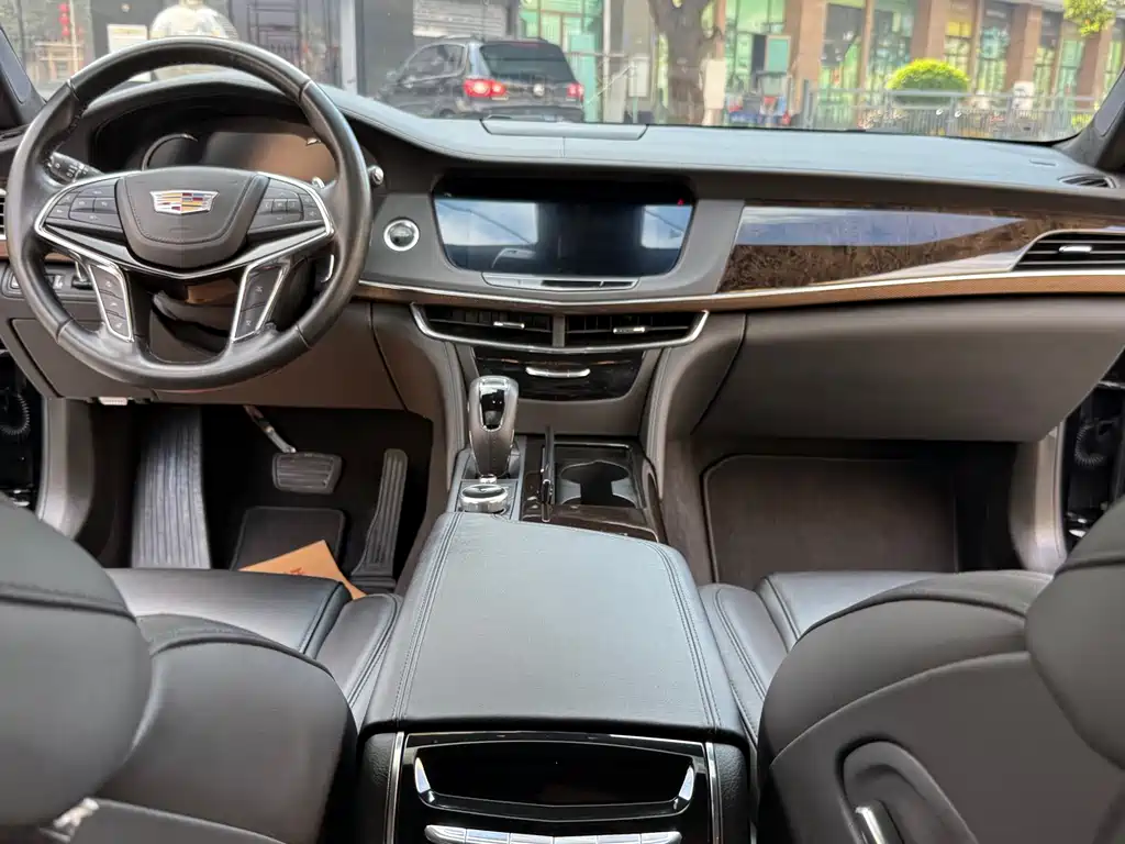 Cadillac CT6 2019 — фото 32