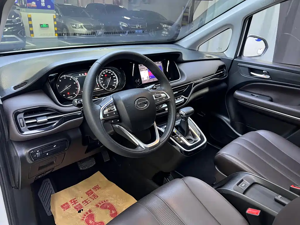 GAC Motor Trumpchi M6 2019 — фото 9