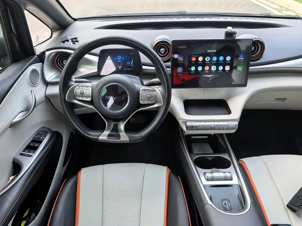 BYD Dolphin 2022 — фото 14