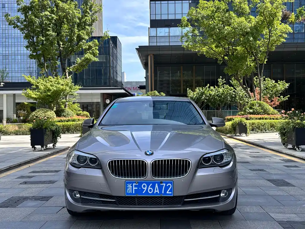 BMW 5 Series 2012 — фото 2