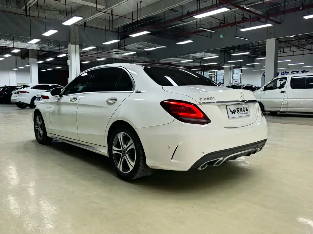 Mercedes-Benz C-Class 2021