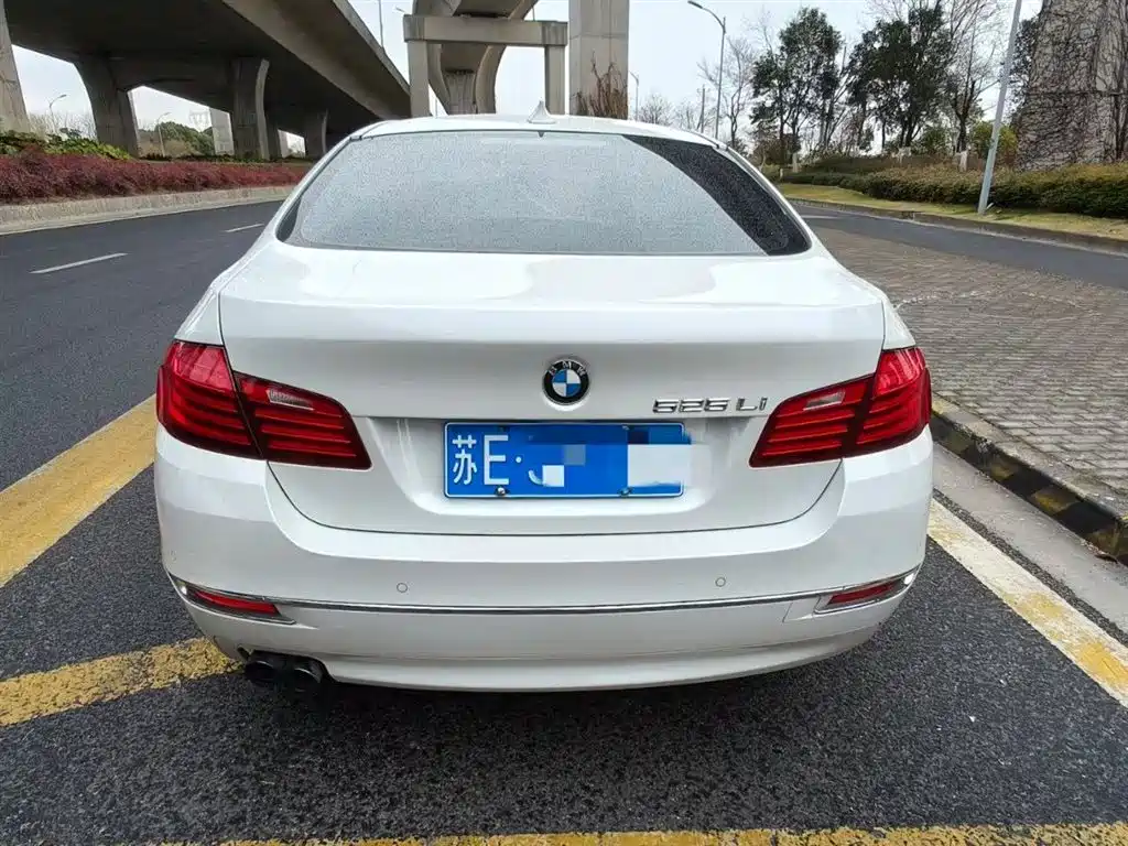 BMW 5 Series 2016
