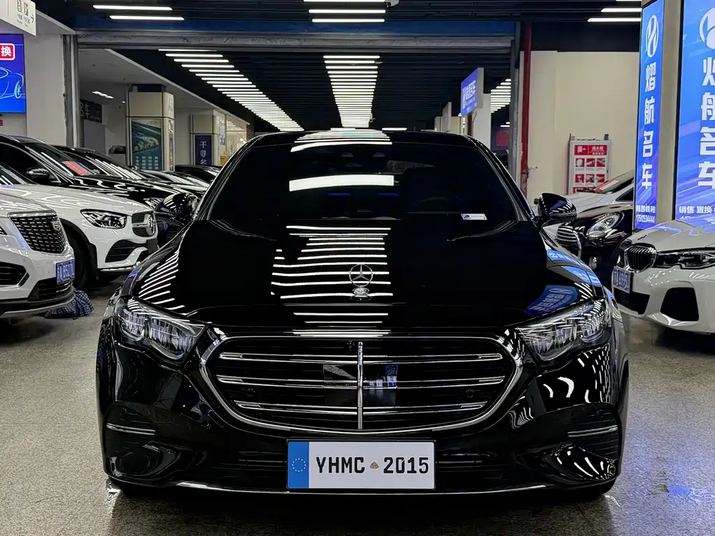 Mercedes-Benz E-Class 2024