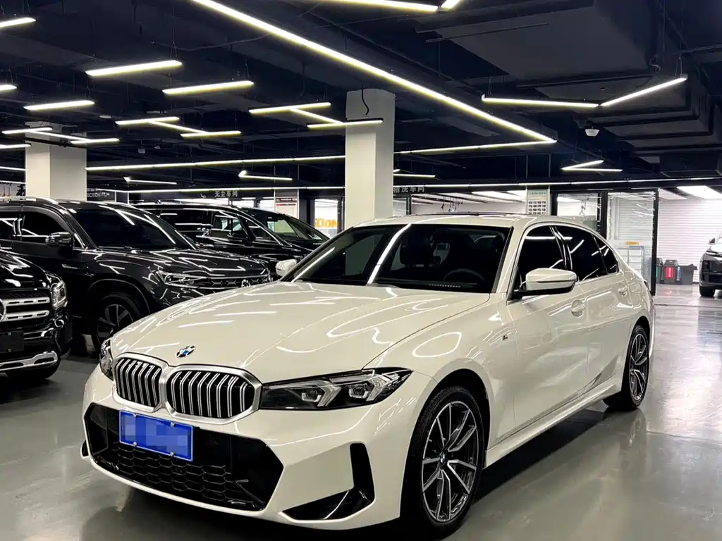 BMW 3 Series 2023