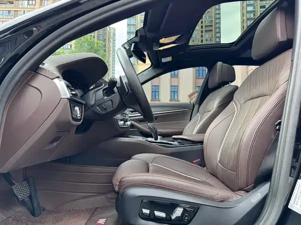 BMW 5 Series 2022