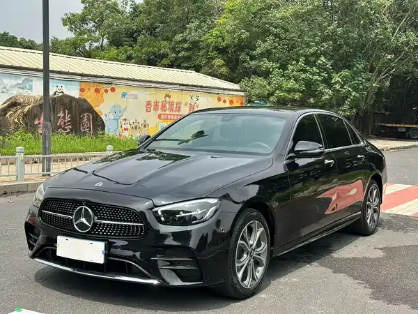 Mercedes-Benz E-Class 2024