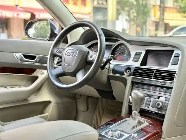 Audi A6L 2011