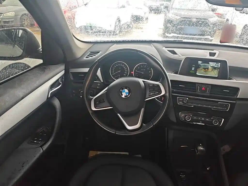 BMW X1 2018 — фото 11