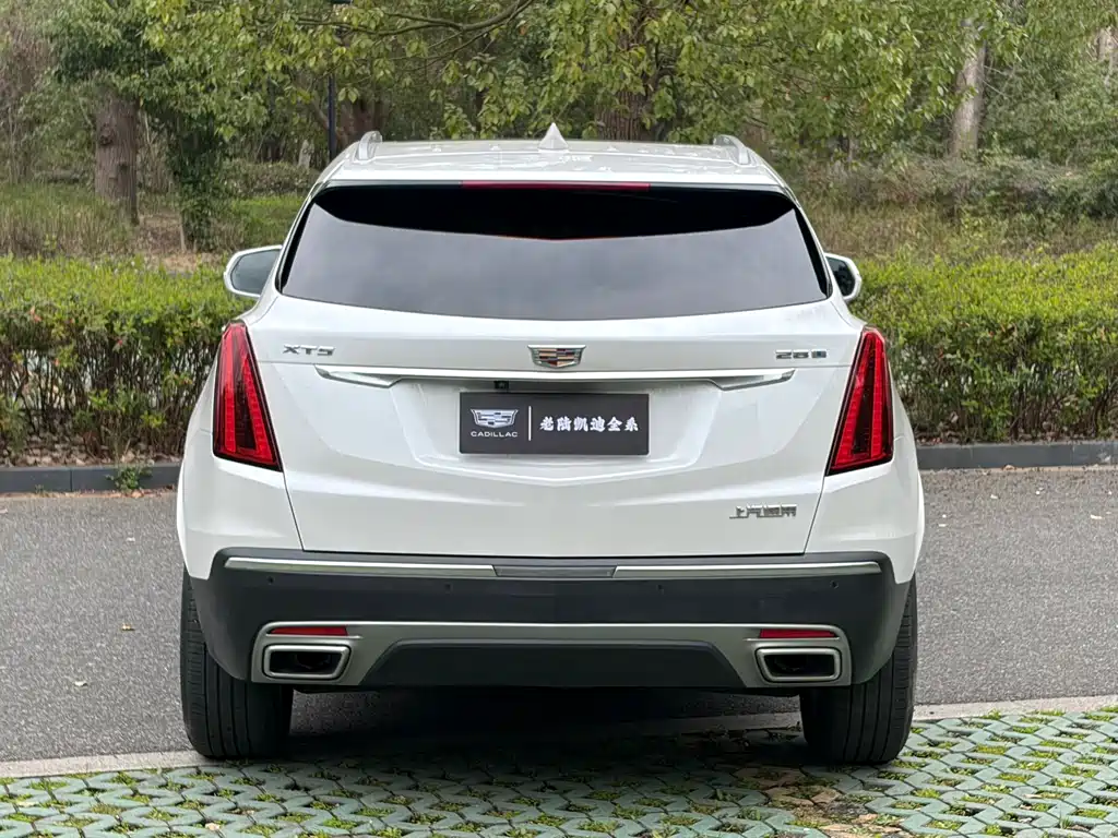 Cadillac XT5 2022 — фото 7