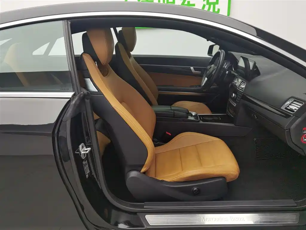 Mercedes-Benz E-Class 2015 — фото 23