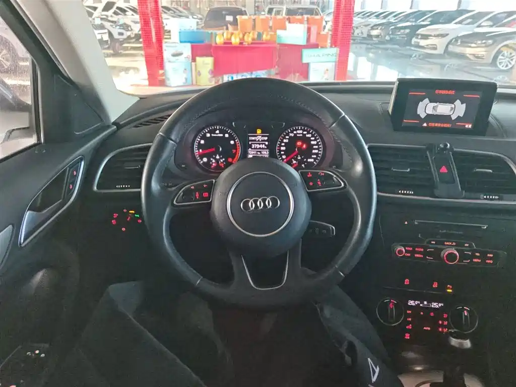 Audi Q3 2018 — фото 4