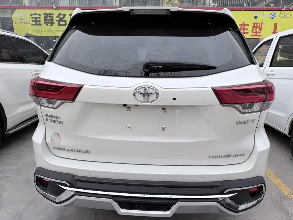 Toyota Highlander 2018 — фото 17
