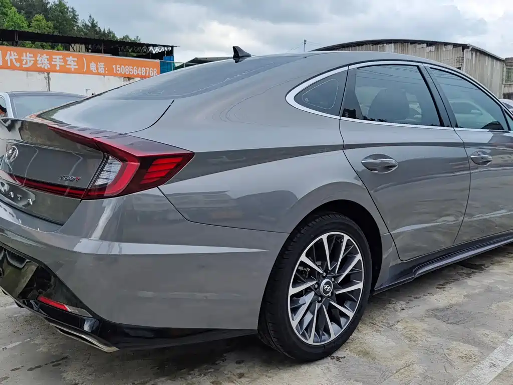 Hyundai Sonata 2021 — фото 12