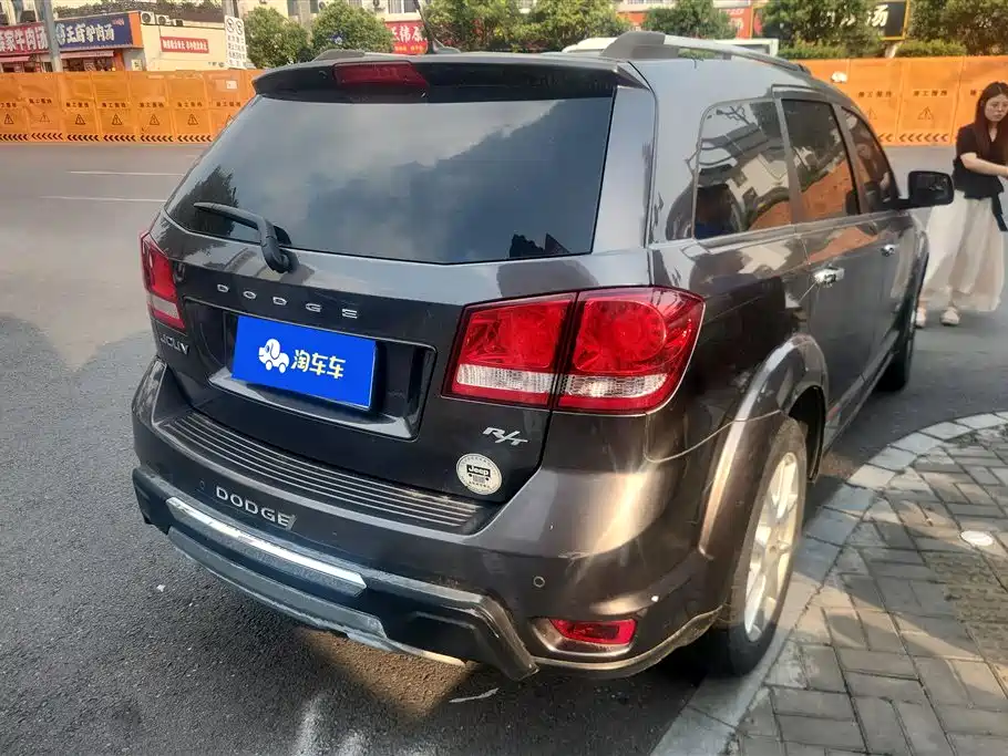 Dodge Journey 2014 — фото 3