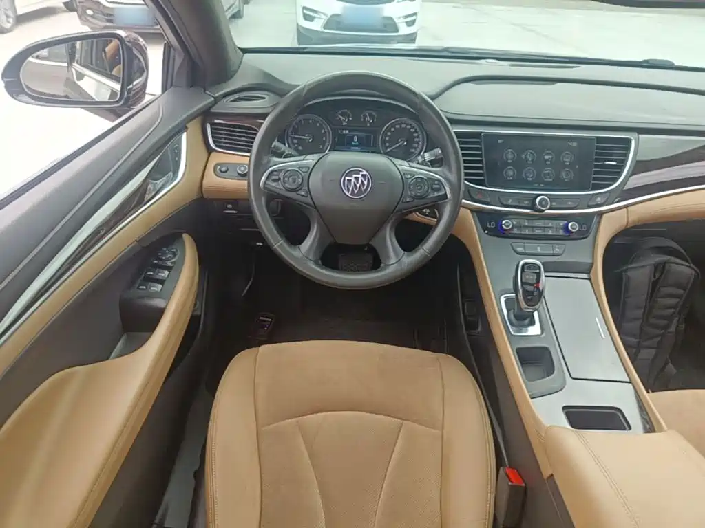 Buick LaCrosse 2017 — фото 11