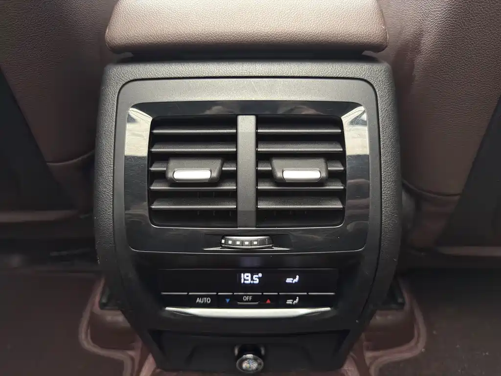 BMW X3 2019 — фото 13