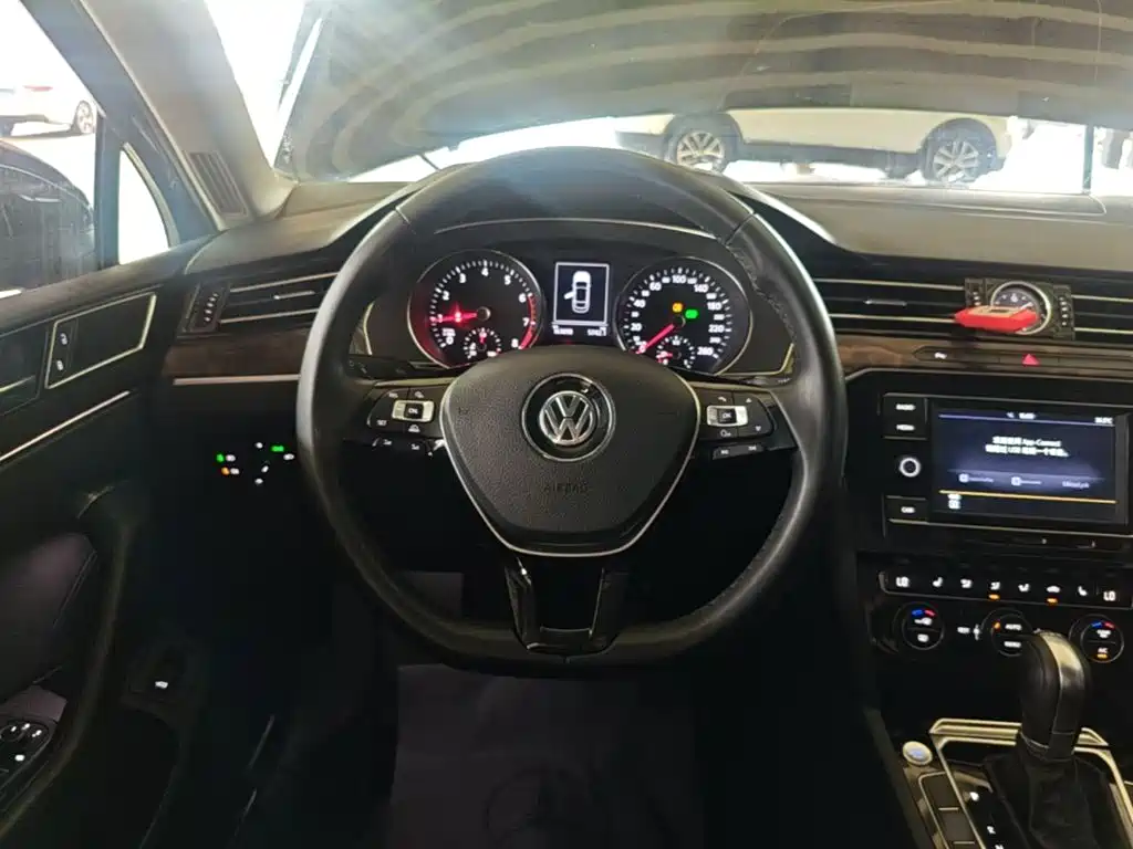 Volkswagen Magotan 2018 — фото 11
