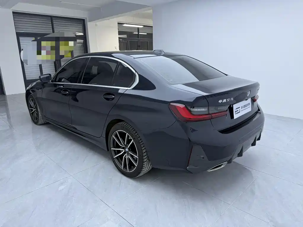 BMW 3 Series 2023