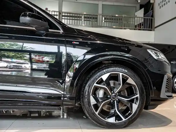 Audi Q7 2023
