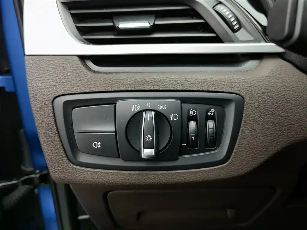 BMW X1 2020 — фото 21