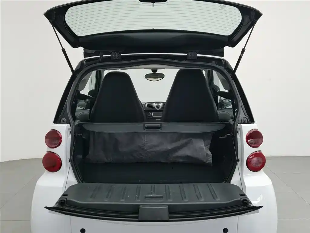 smart Fortwo 2013 — фото 16