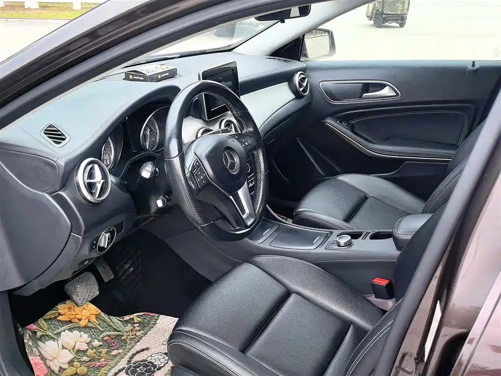 Mercedes-Benz GLA 2016 — фото 7
