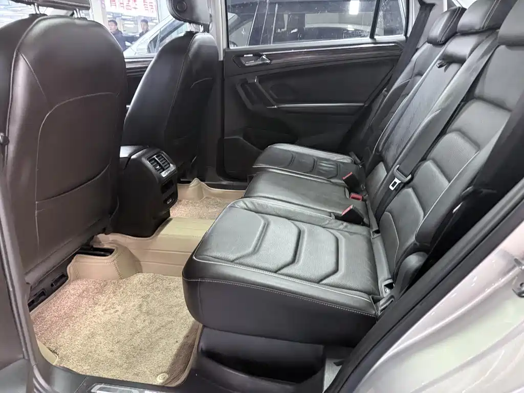 Volkswagen Tiguan L 2017 — фото 13