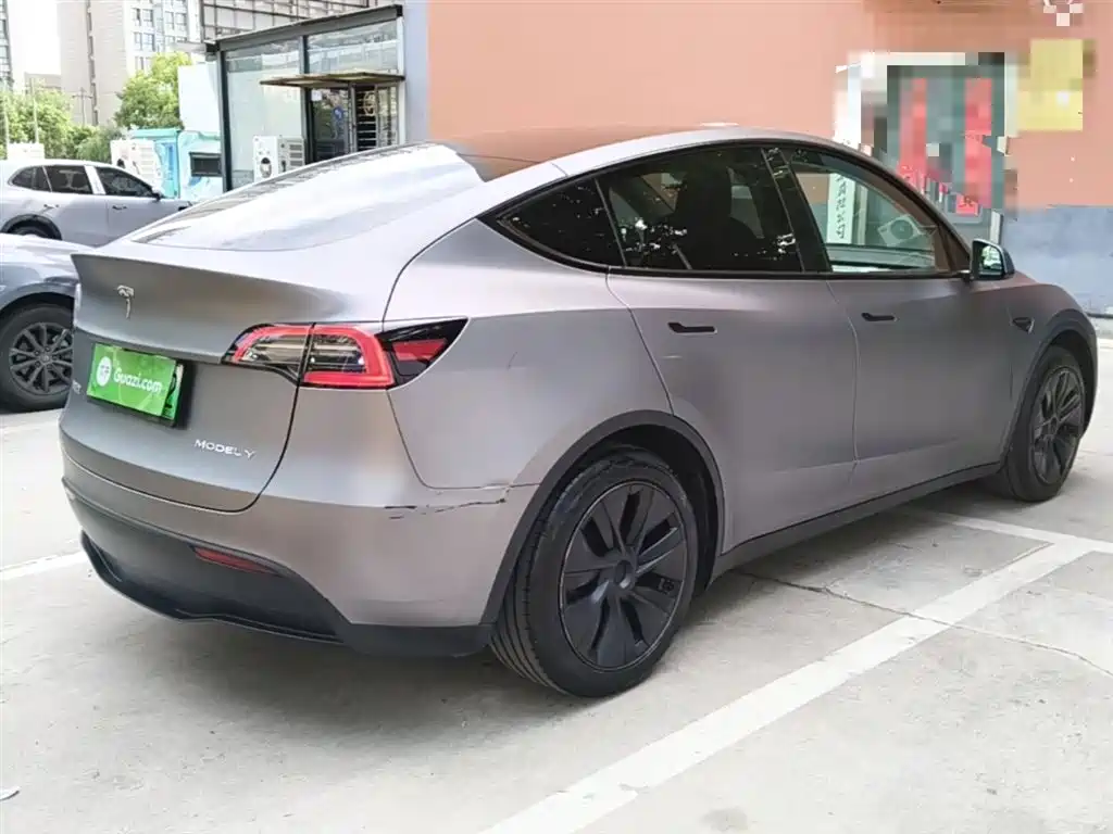 Tesla Model Y 2023 — фото 7