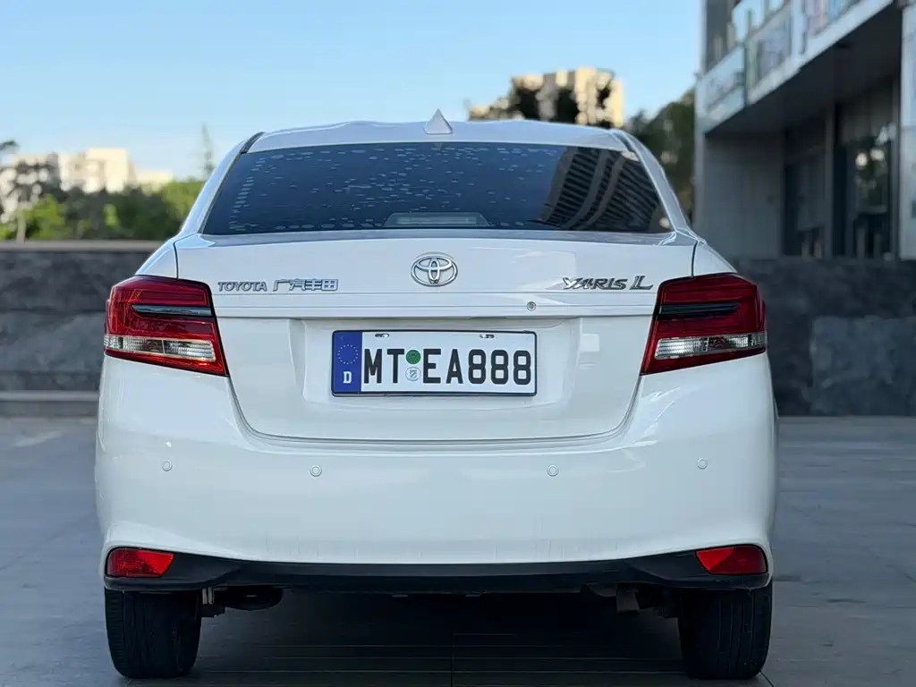 Toyota Yaris L 2019