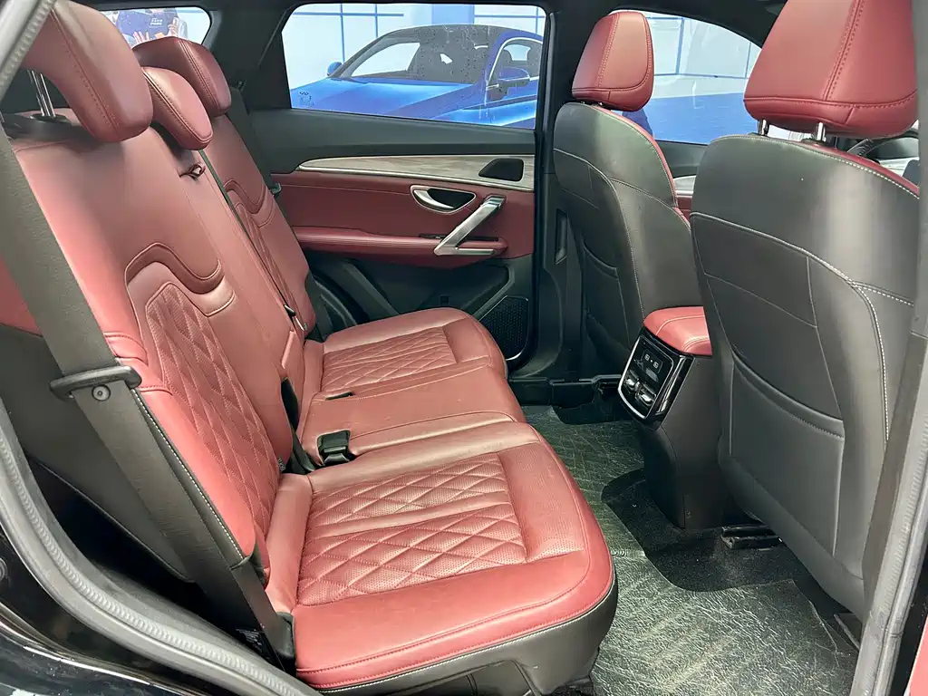 Jetour X70 PLUS 2023 — фото 17