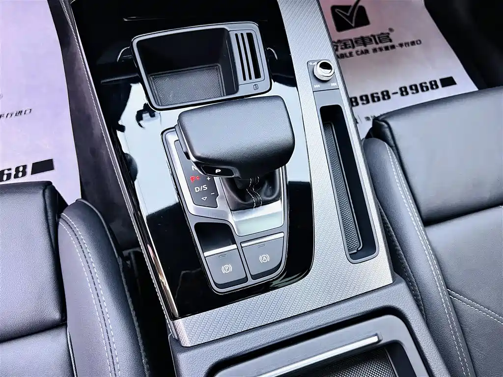Audi Q5L 2022 — фото 15