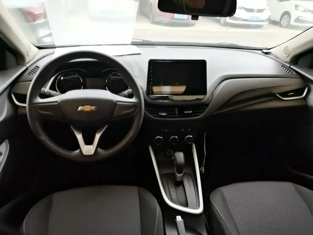 Chevrolet Cavalier 2020 — фото 10