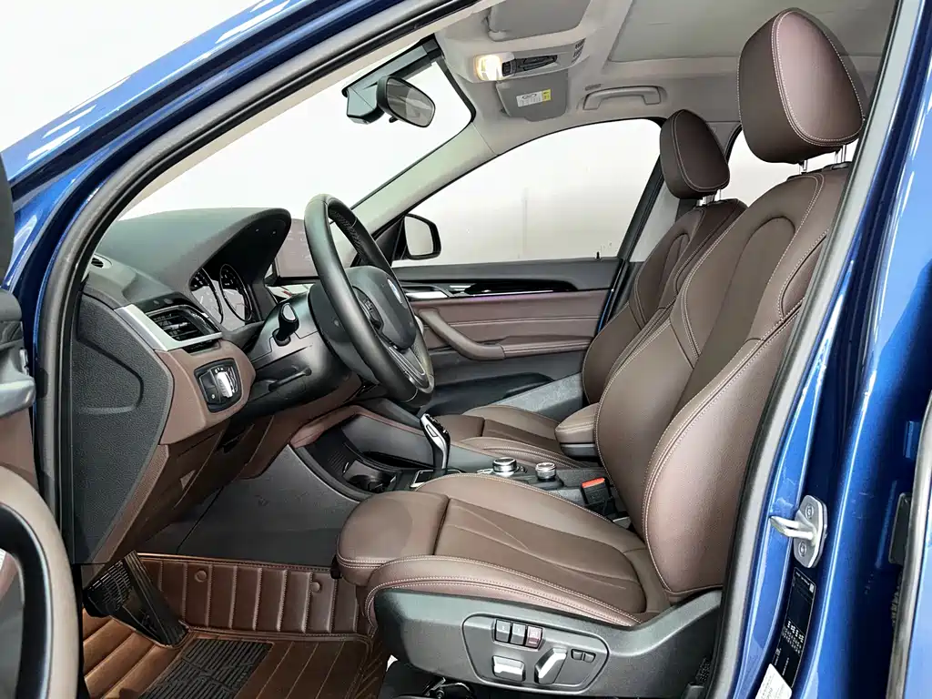 BMW X1 2020 — фото 8