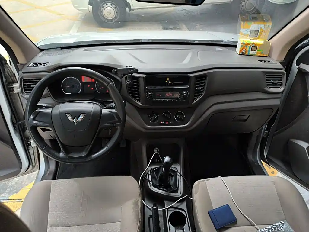 Wuling Hongguang V 2020 — фото 13