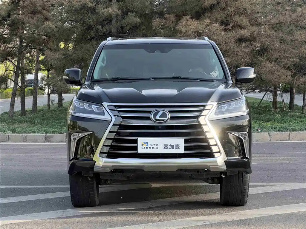 Lexus LX 2017 — фото 2