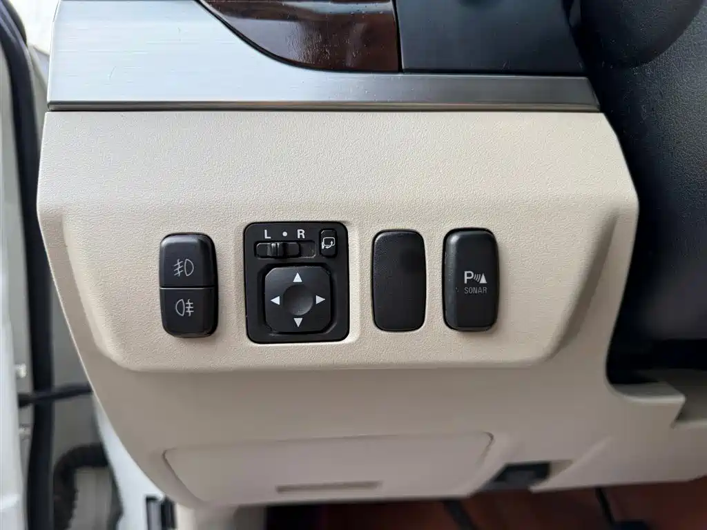 Mitsubishi Pajero 2018 — фото 28