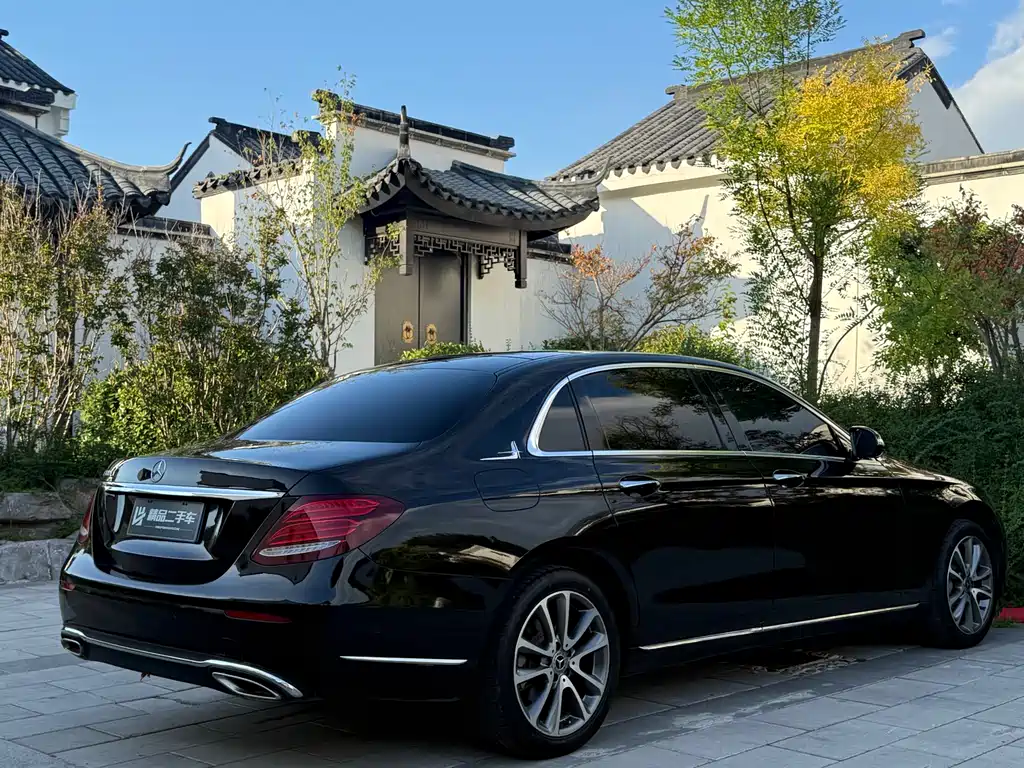 Mercedes-Benz E-Class 2018 — фото 9