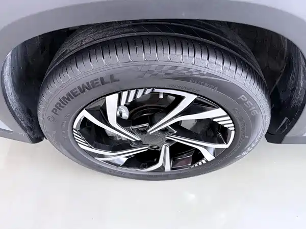 Geely Boyue 2023