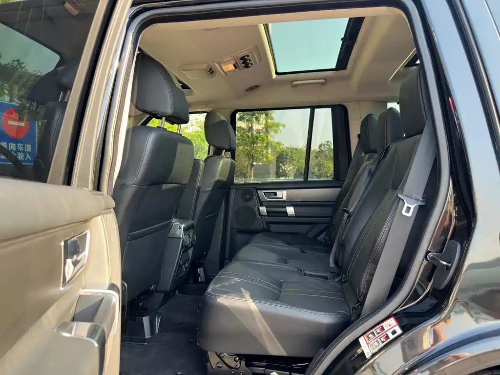 Land Rover Discovery 2013 — фото 10