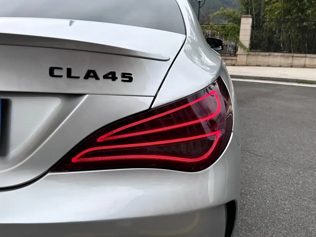 Mercedes-Benz CLA AMG 2016 — фото 15