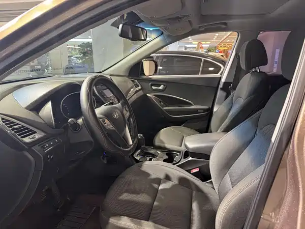 Hyundai Santa Fe 2013