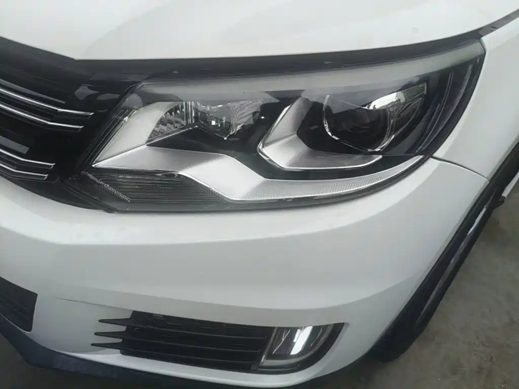 Volkswagen Tiguan 2017 — фото 24