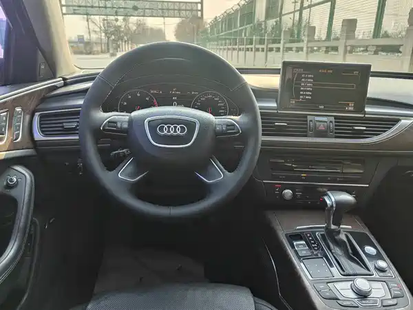 Audi A6L 2012