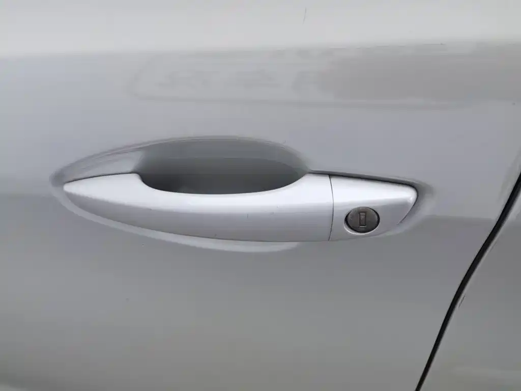 Peugeot 408 2015 — фото 18