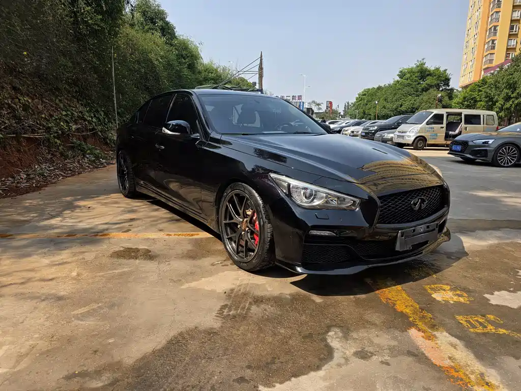 Infiniti Q50L 2016 — фото 3