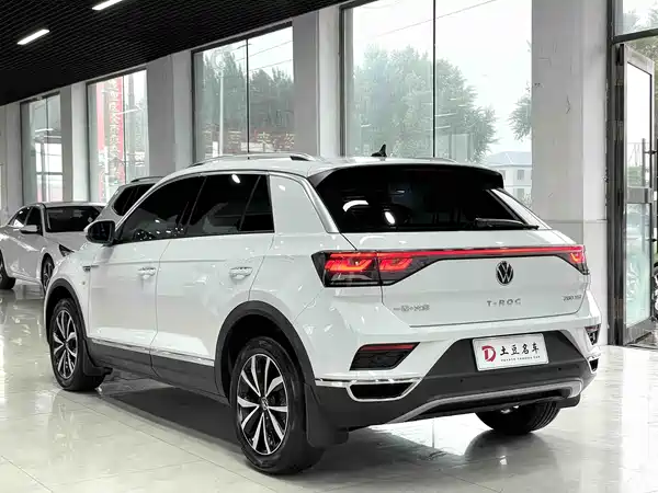 Volkswagen T-Roc 2023