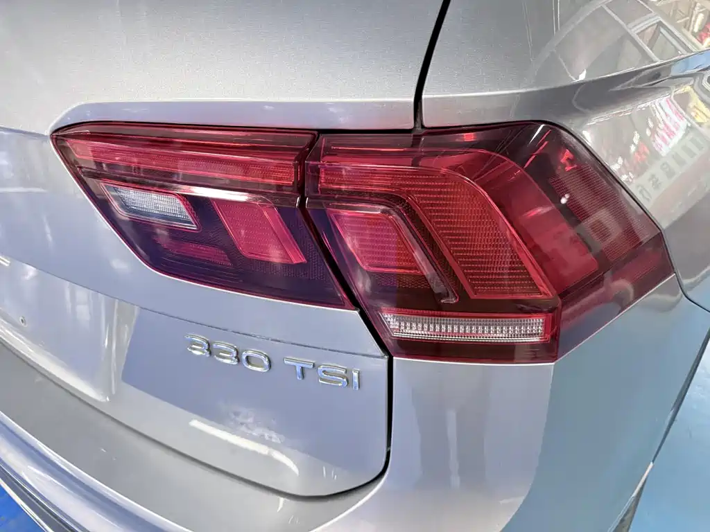 Volkswagen Tiguan L 2022 — фото 21